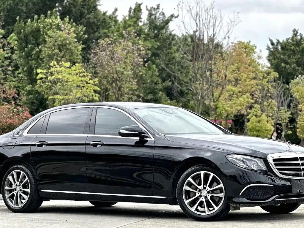 Mercedes-Benz E-Class 2017 — фото 2