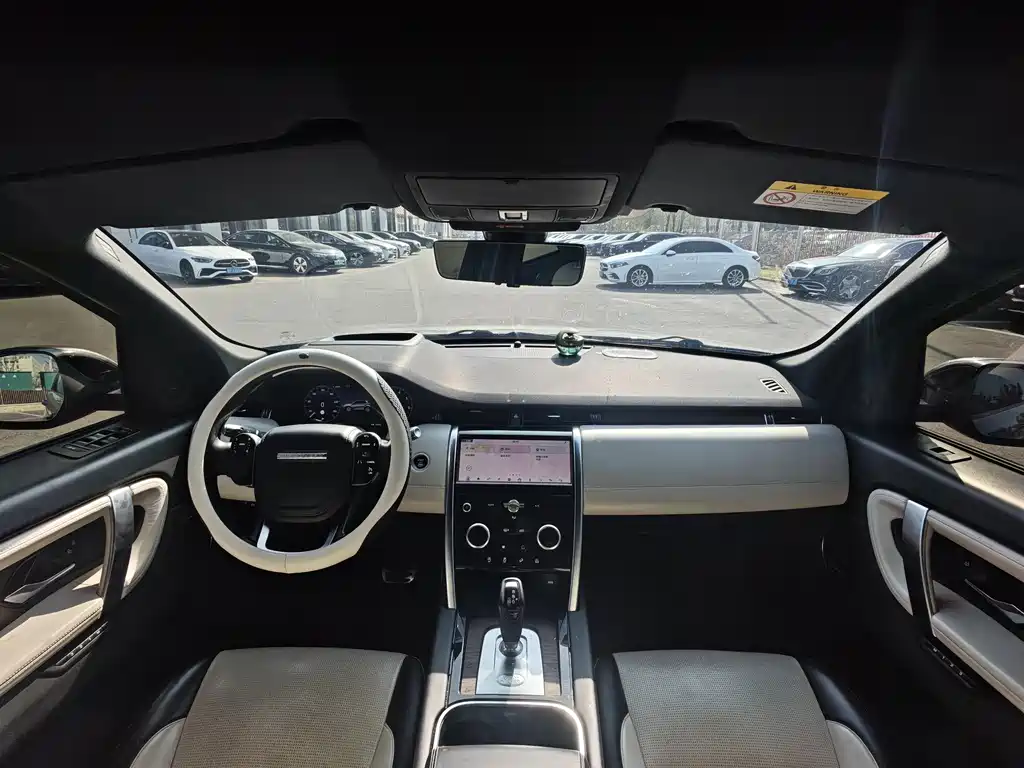Land Rover Discovery Sport 2021 — фото 13