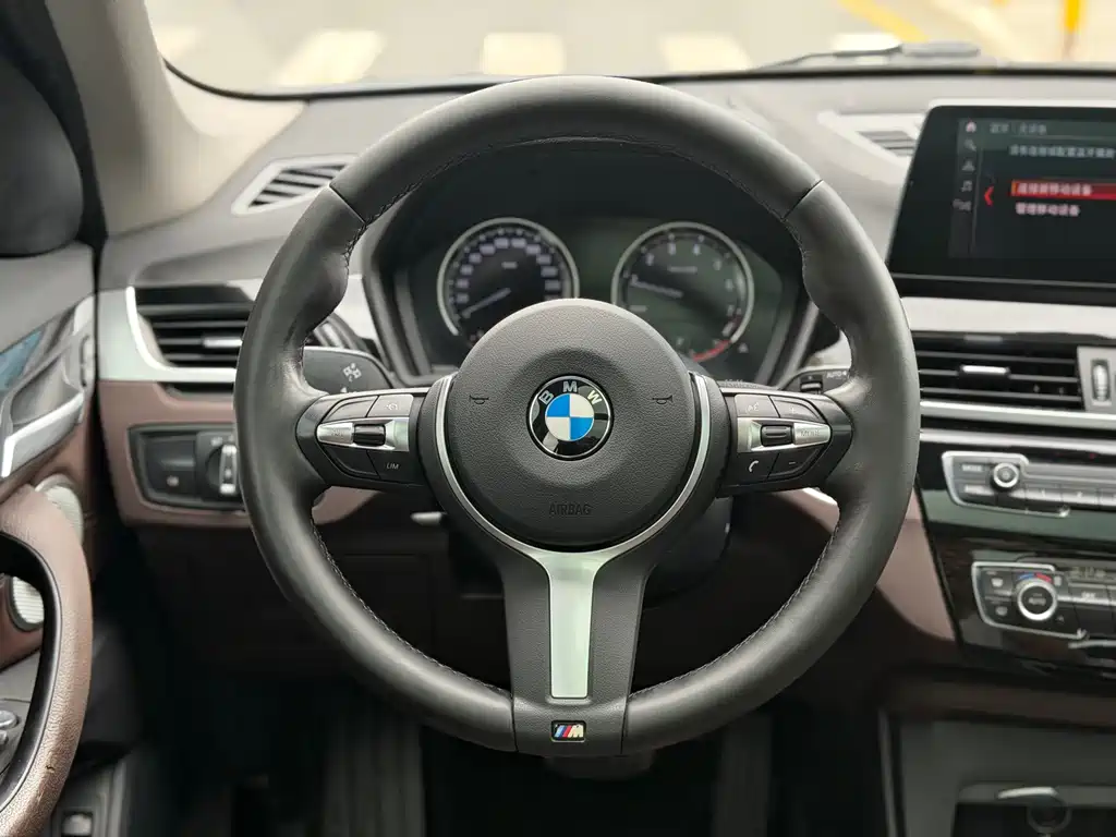 BMW X1 2021 — фото 10
