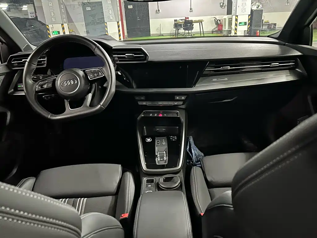 Audi A3 2022 — фото 15