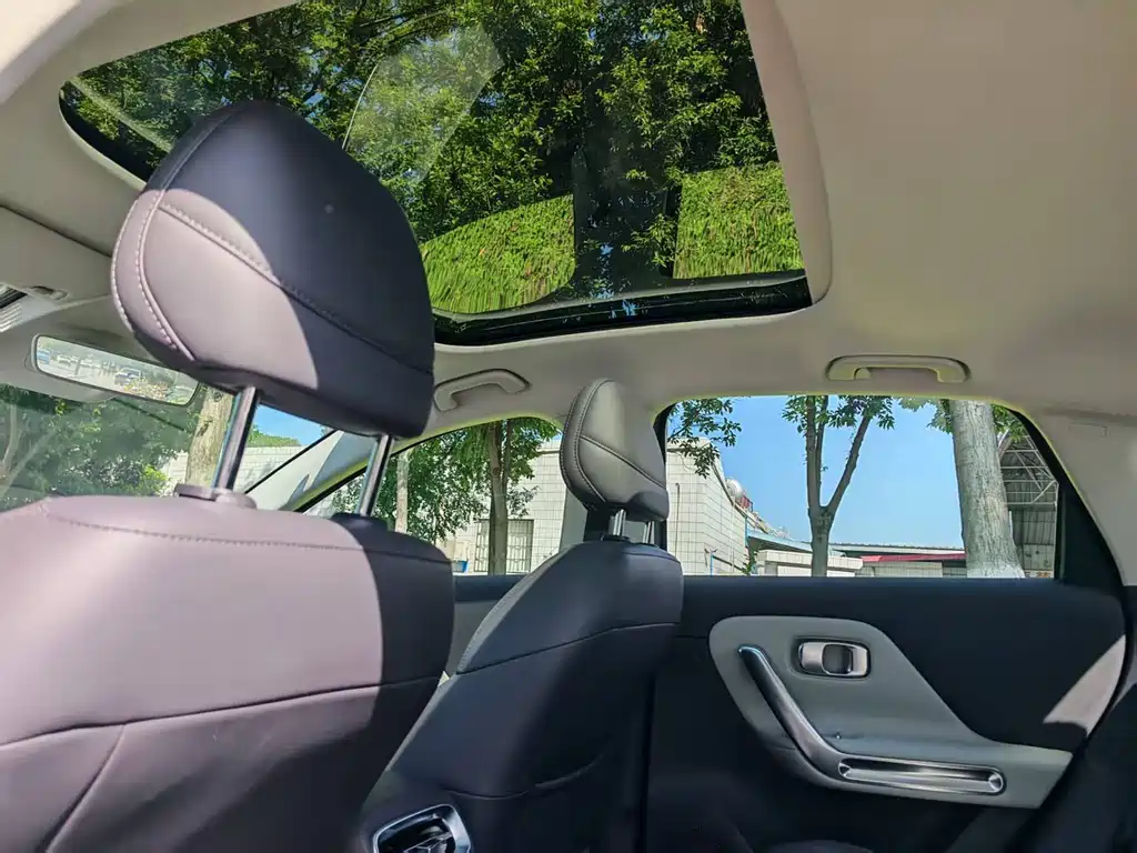 Leapmotor B01 2025 — фото 8