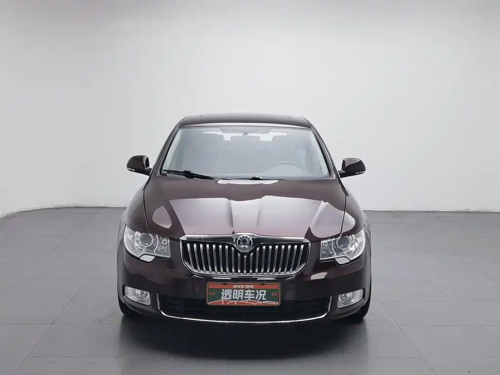 Skoda Superb 2012 — фото 3