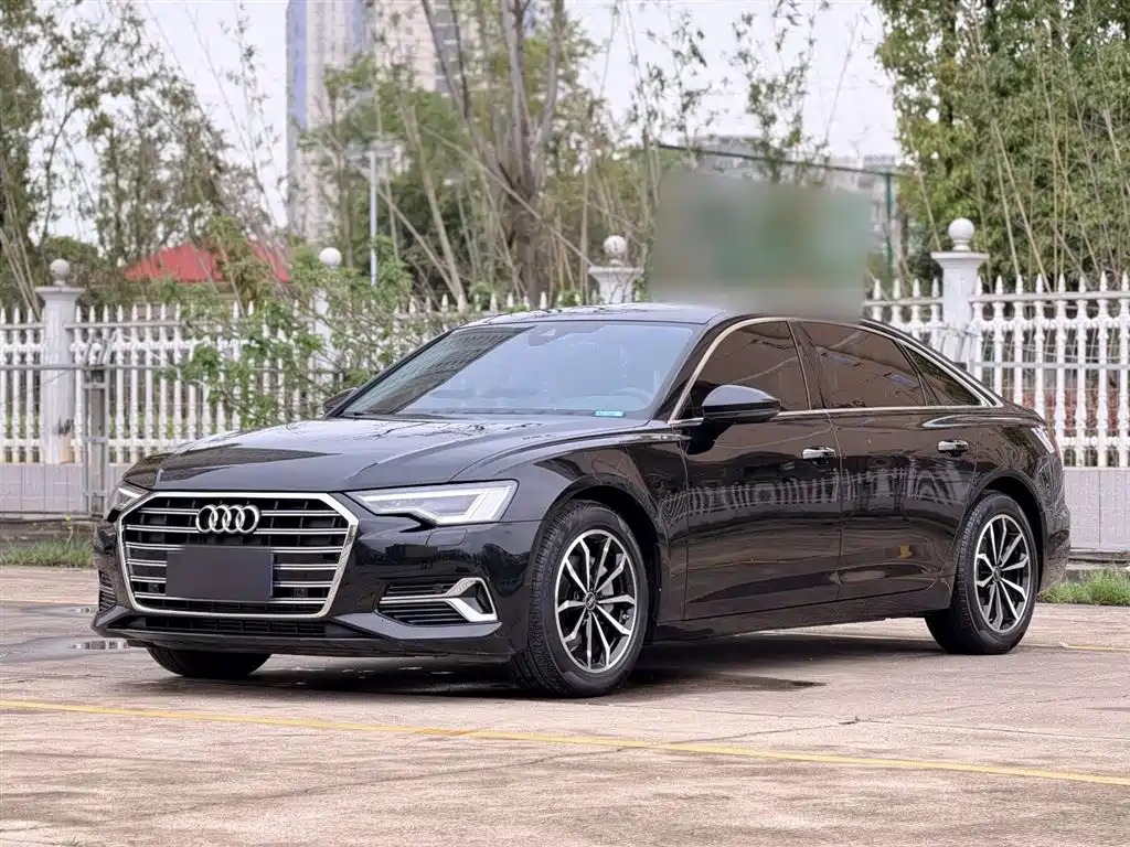 Audi A6L 2023 — фото 1