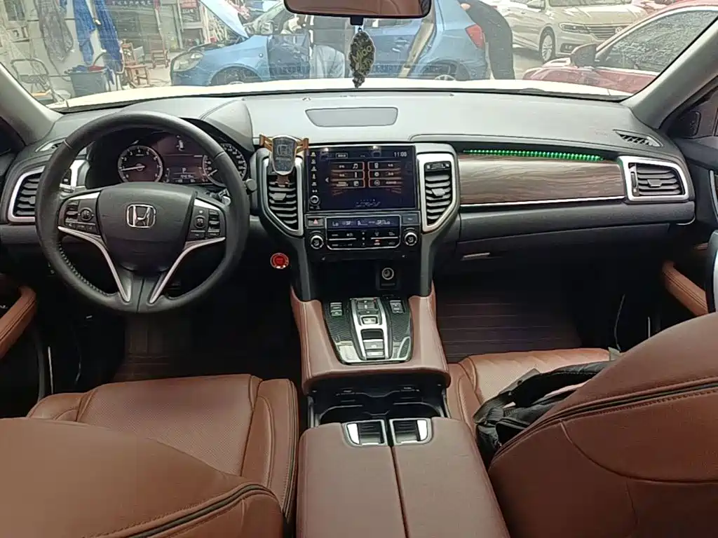 Honda UR-V 2018 — фото 10