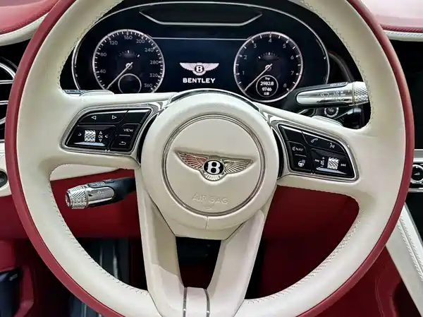 Bentley Continental 2021