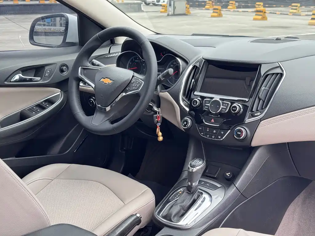 Chevrolet Cruze 2015 — фото 9