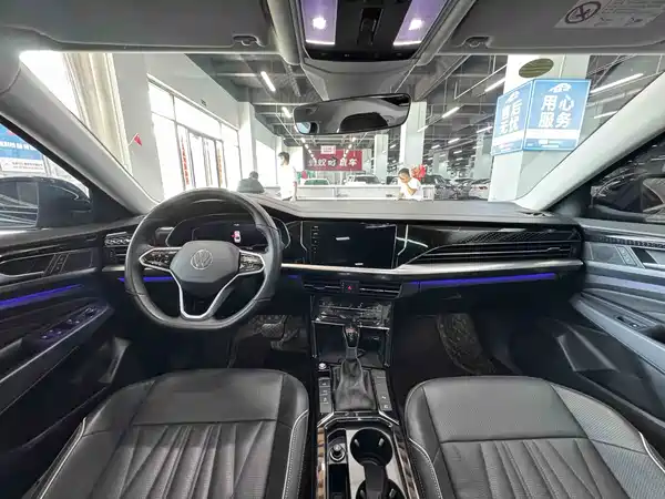 Volkswagen Passat 2023