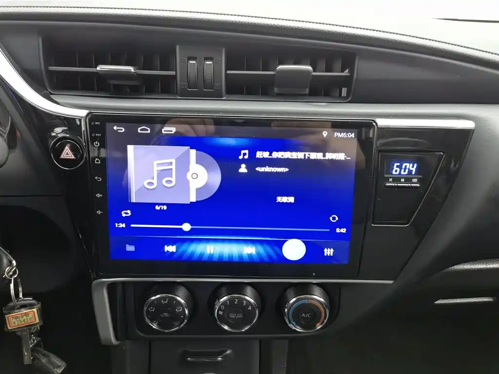 Toyota Corolla 2019 — фото 12