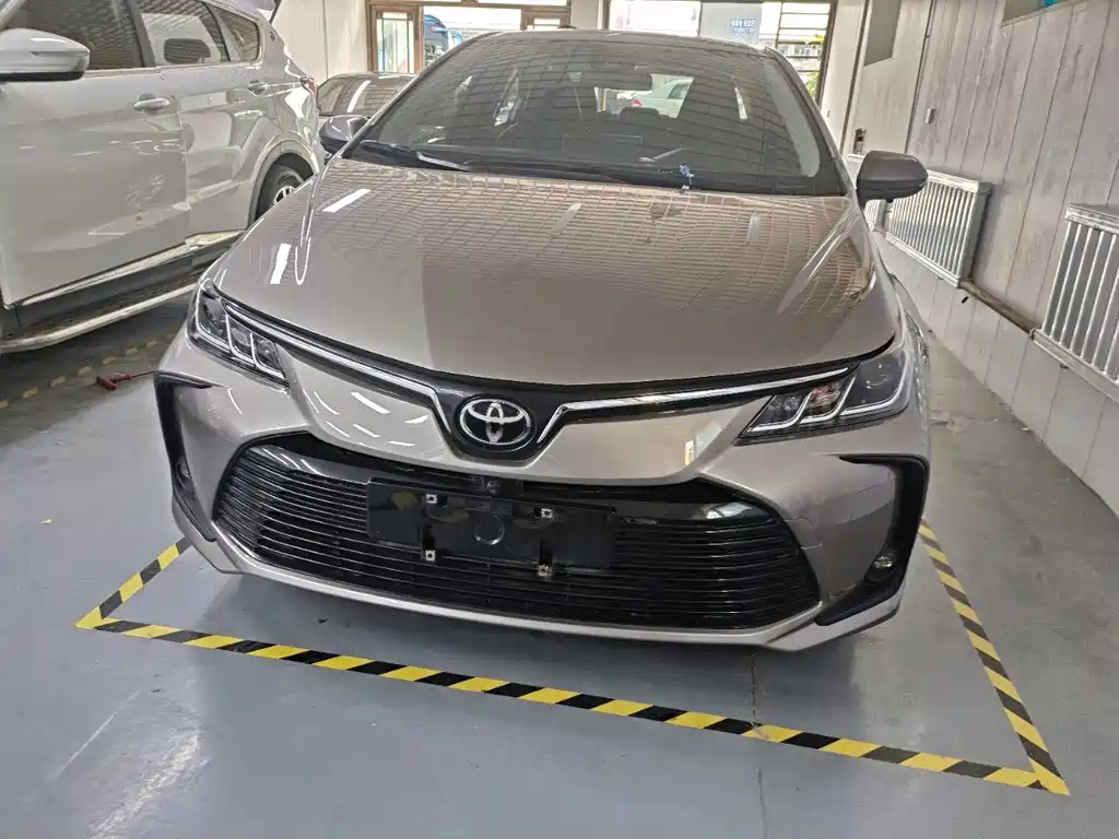 Toyota Corolla 2022 — фото 3