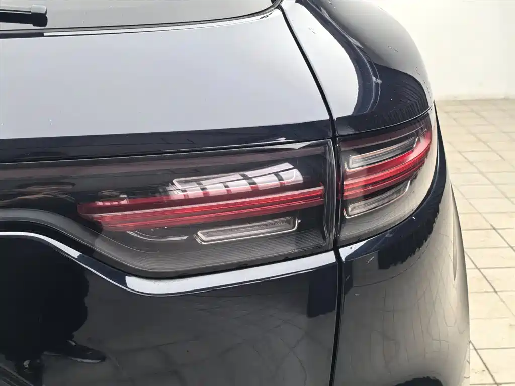 Porsche Cayenne 2018 — фото 20