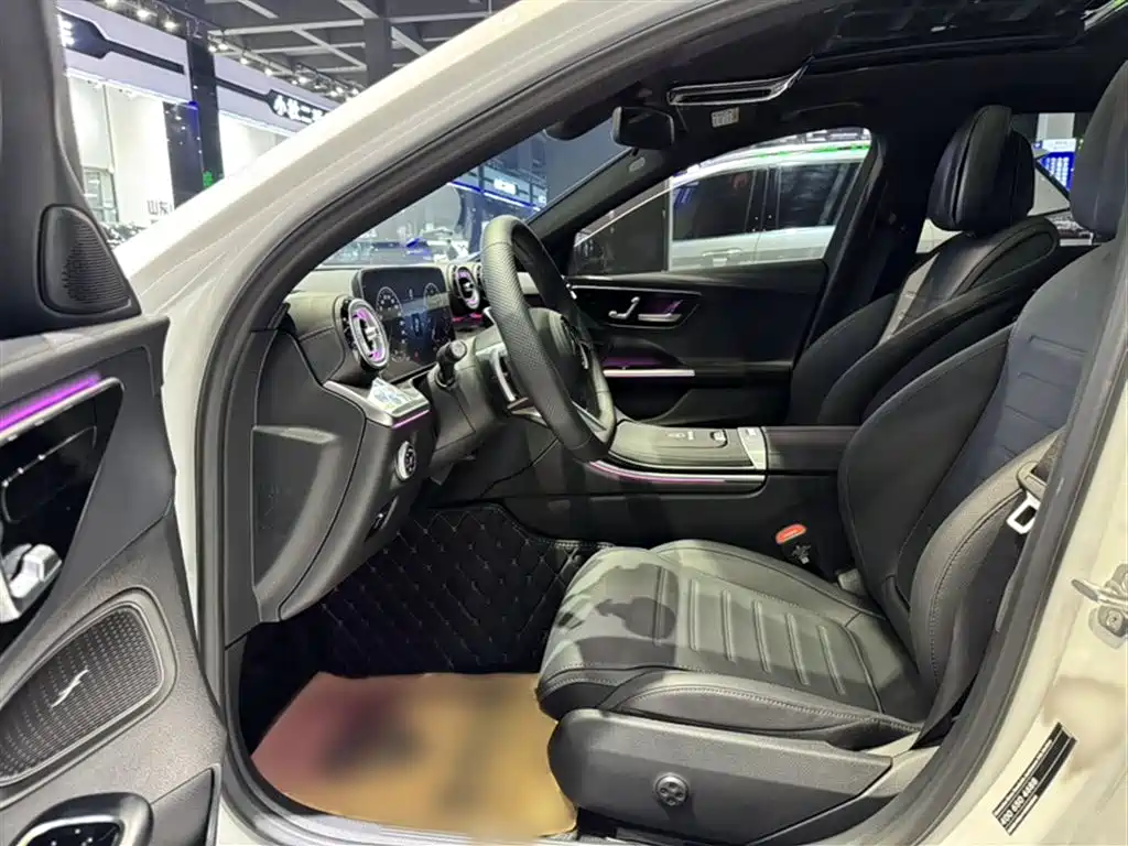 Mercedes-Benz C-Class 2025 — фото 19