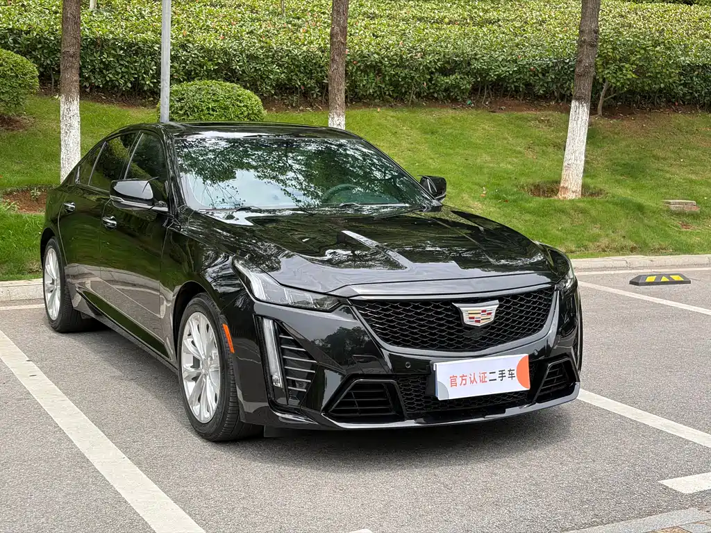 Cadillac CT5 2023 — фото 1