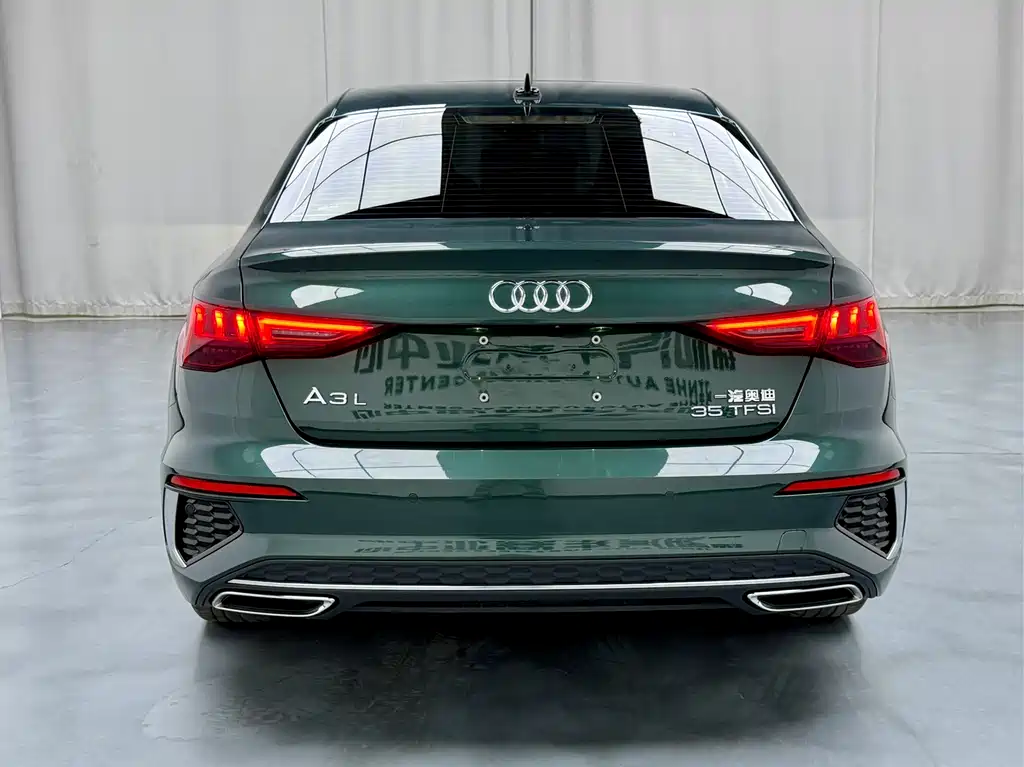 Audi A3 2023 — фото 18