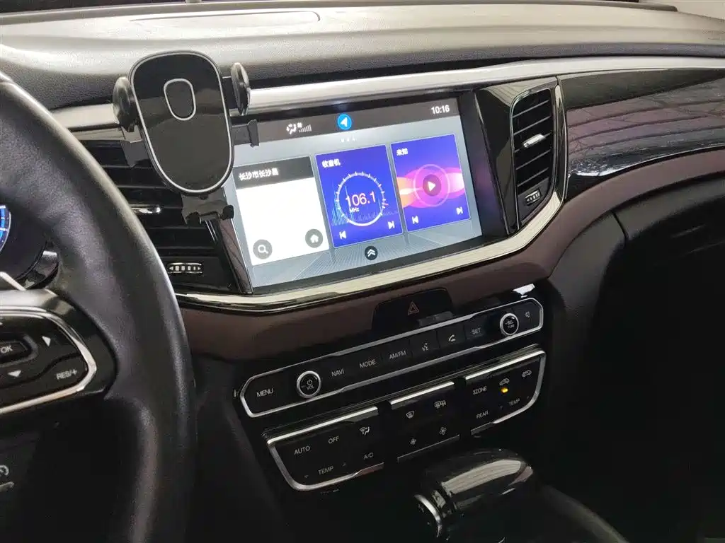 GAC Motor Trumpchi GS8 2019 — фото 13