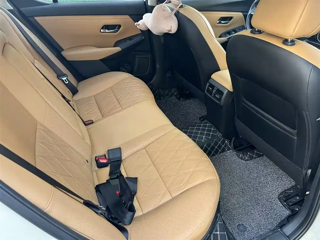 Nissan Sylphy 2020 — фото 14