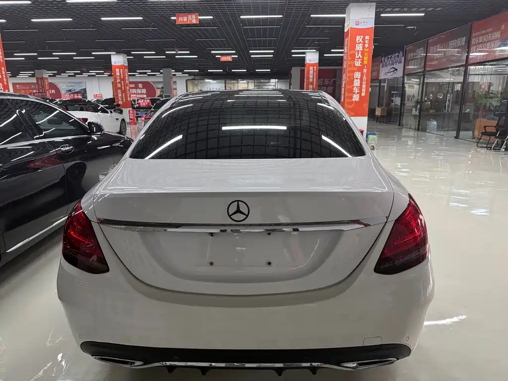 Mercedes-Benz C-Class 2022