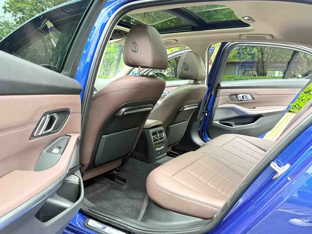 BMW 3 Series 2021