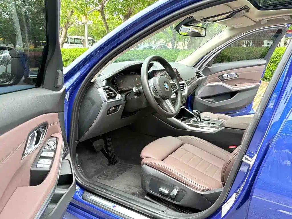 BMW 3 Series 2021