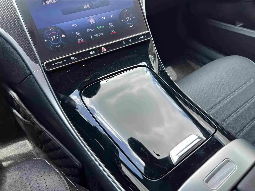 Mercedes-Benz C-Class 2023 — фото 10