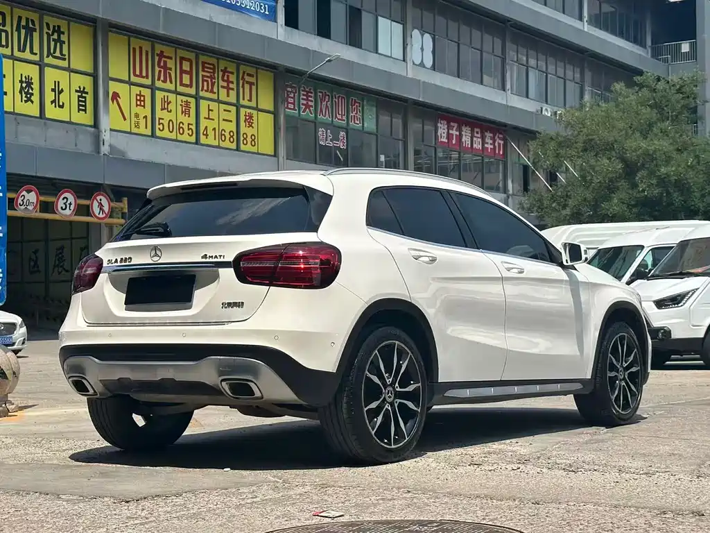 Mercedes-Benz GLA 2018
