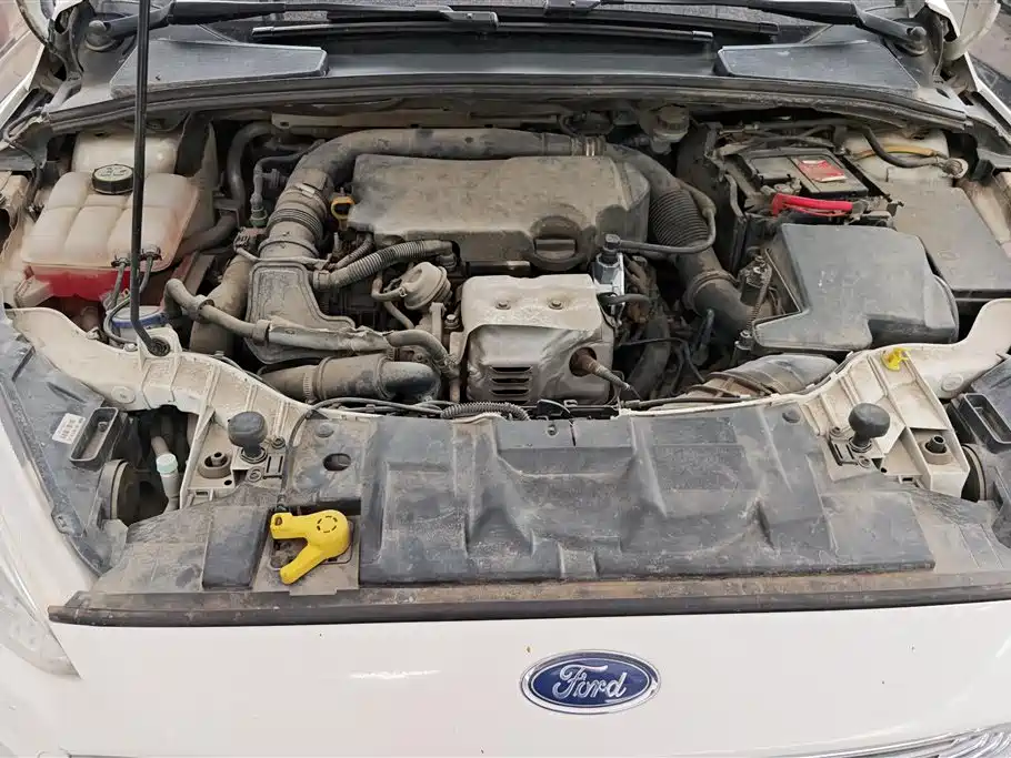 Ford Focus 2016 — фото 10