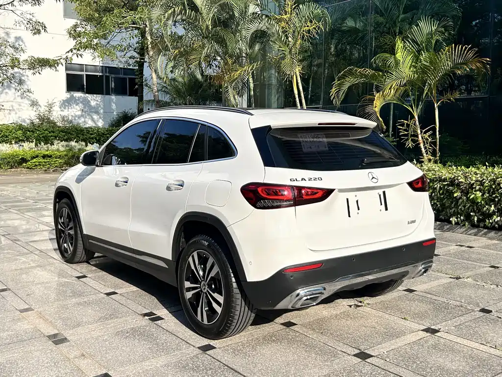 Mercedes-Benz GLA 2023 — фото 5