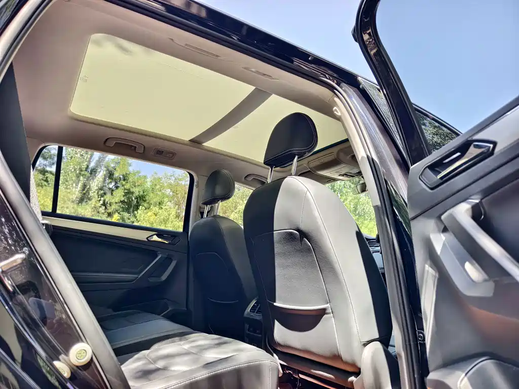 Volkswagen Tiguan L 2018 — фото 10