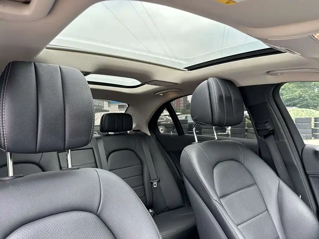 Mercedes-Benz C-Class 2020 — фото 15