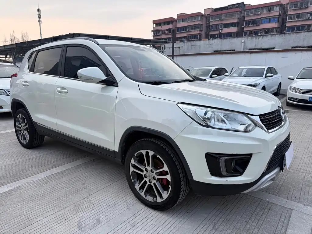 BAIC Senova X35 2017 — фото 3