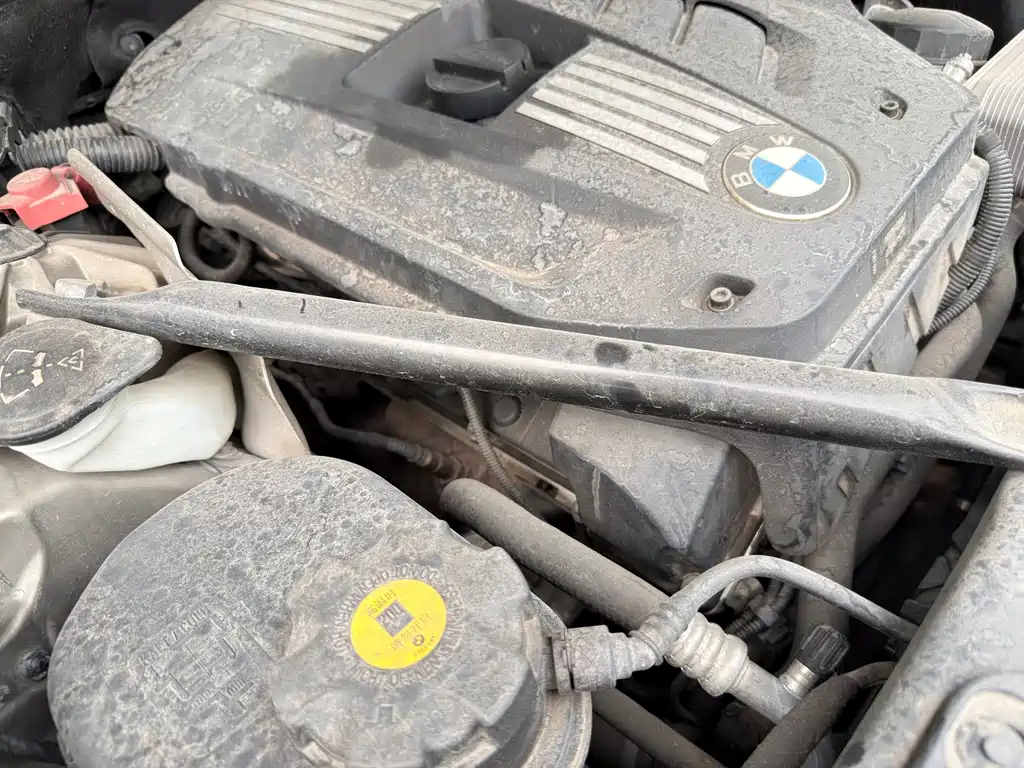 BMW 5 Series 2010 — фото 16