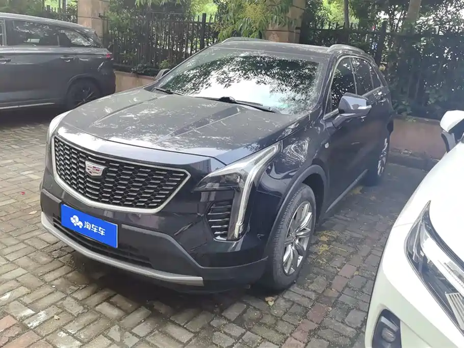 Cadillac XT4 2020 — фото 1