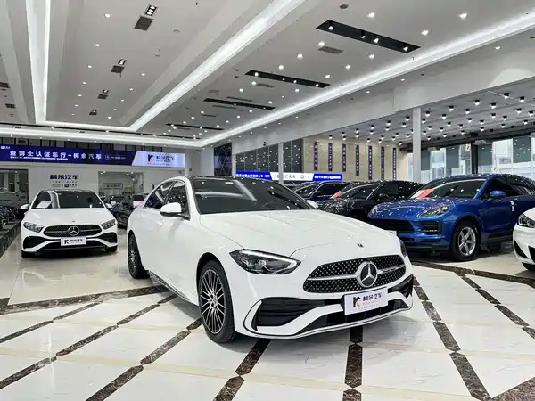 Mercedes-Benz C-Class 2022