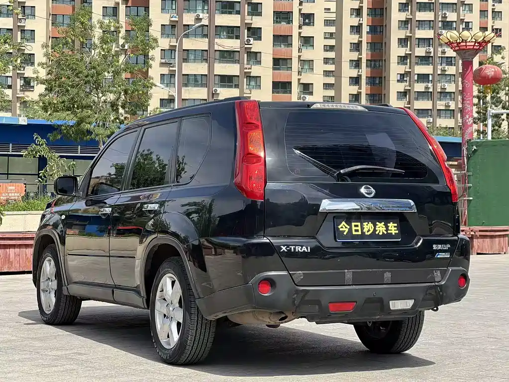 Nissan X-Trail 2011 — фото 17