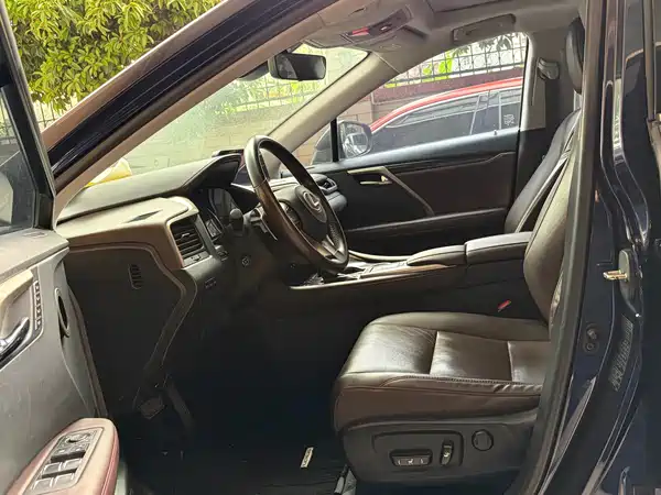 Lexus RX 2020