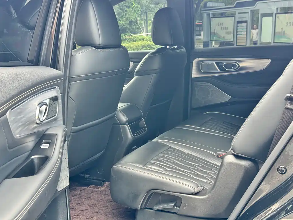 GAC Motor Trumpchi GS8 2023 — фото 18