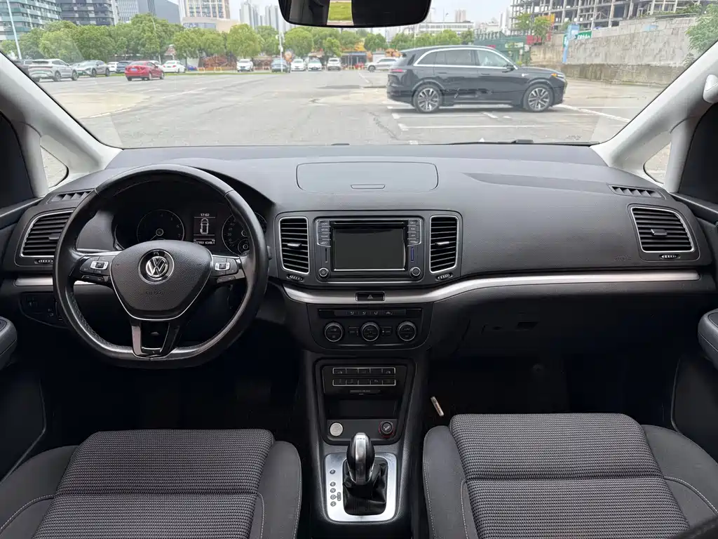 Volkswagen Sharan 2019 — фото 8