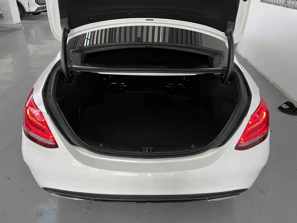Mercedes-Benz C-Class 2016 — фото 20