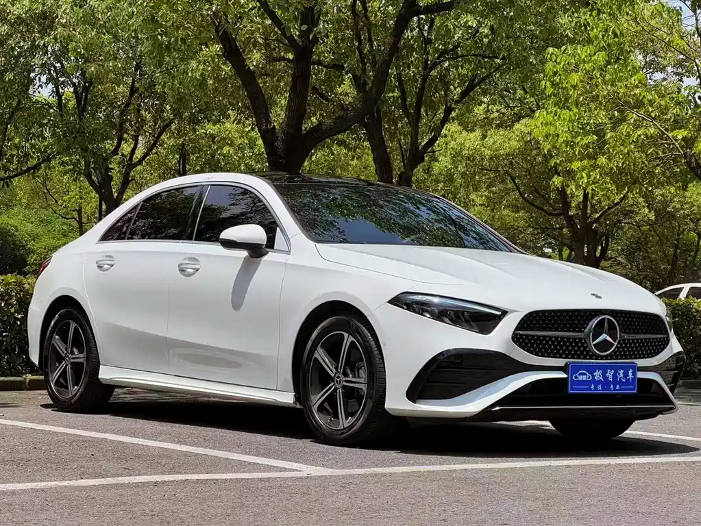 Mercedes-Benz A-Class 2025 — фото 3