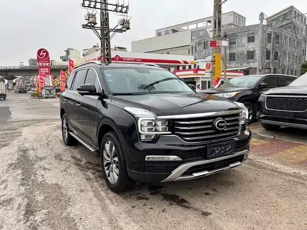 GAC Trumpchi GS8 2017