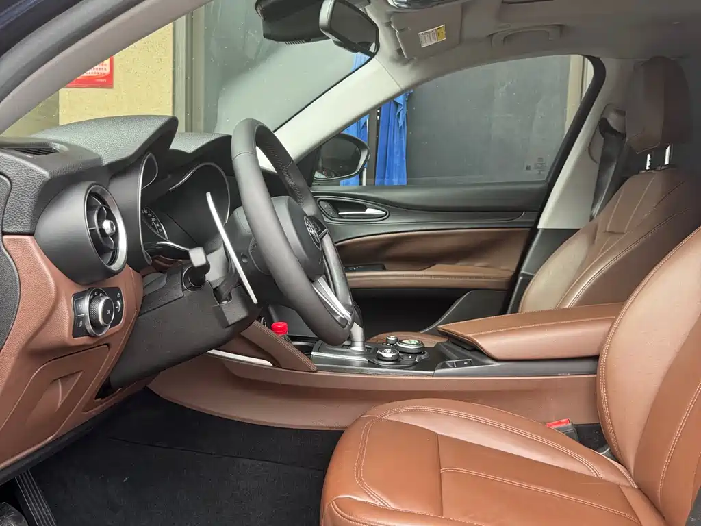 Alfa Romeo Stelvio 2019