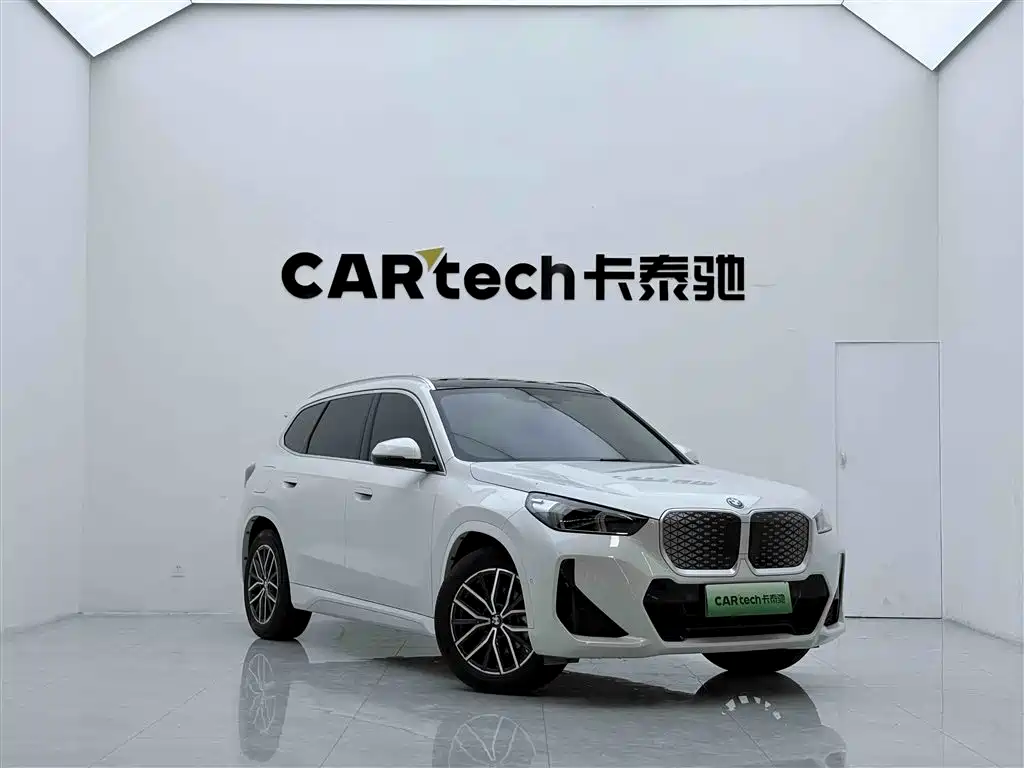 BMW iX1 2026