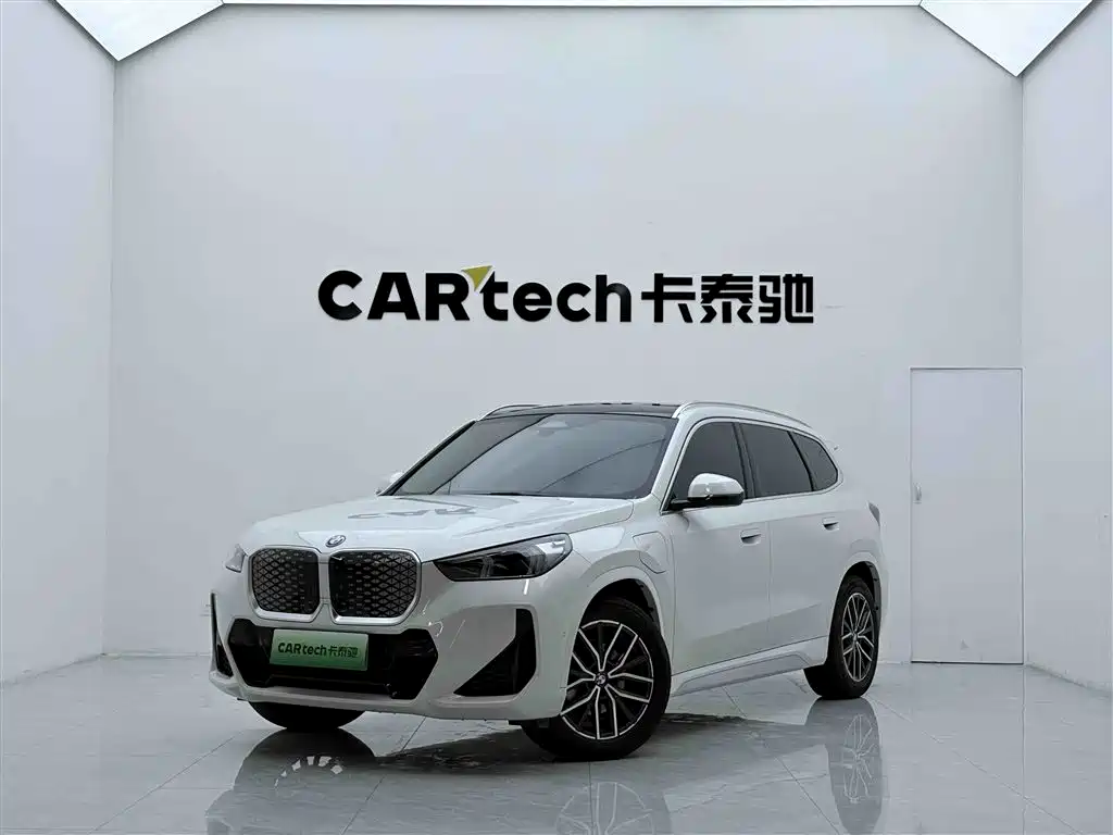 BMW iX1 2026