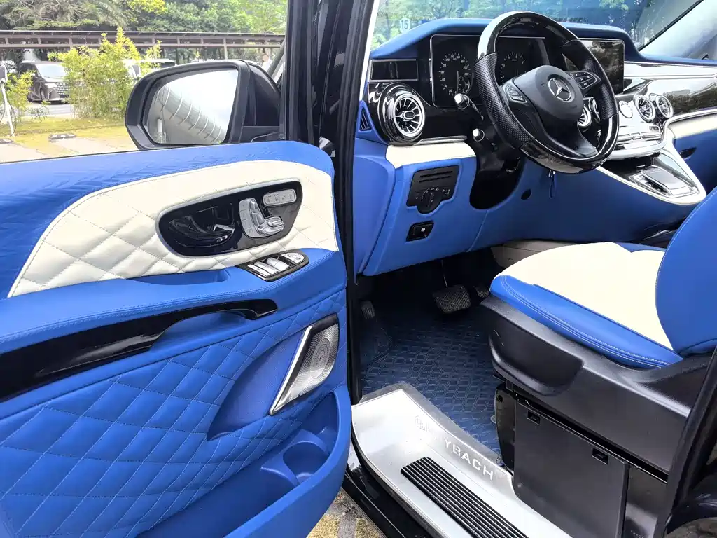 Mercedes-Benz Vito 2022 — фото 12