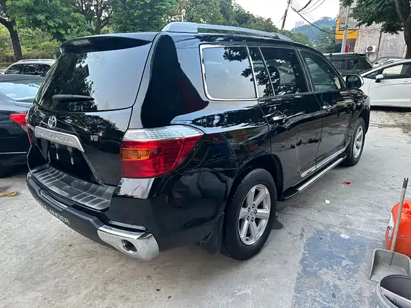 Toyota Highlander 2011