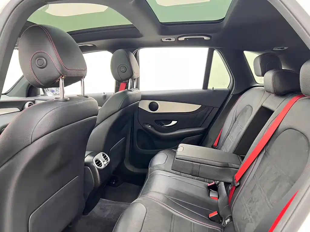 Mercedes-Benz GLC AMG 2020 — фото 12