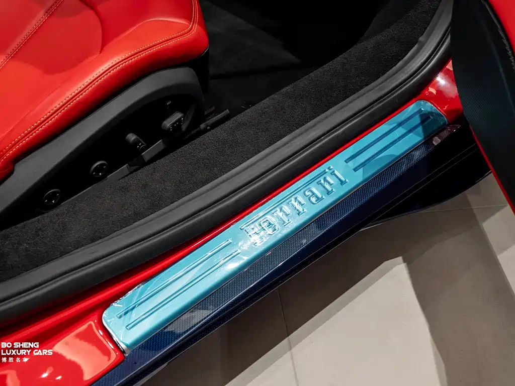 Ferrari F8 2022 — фото 13