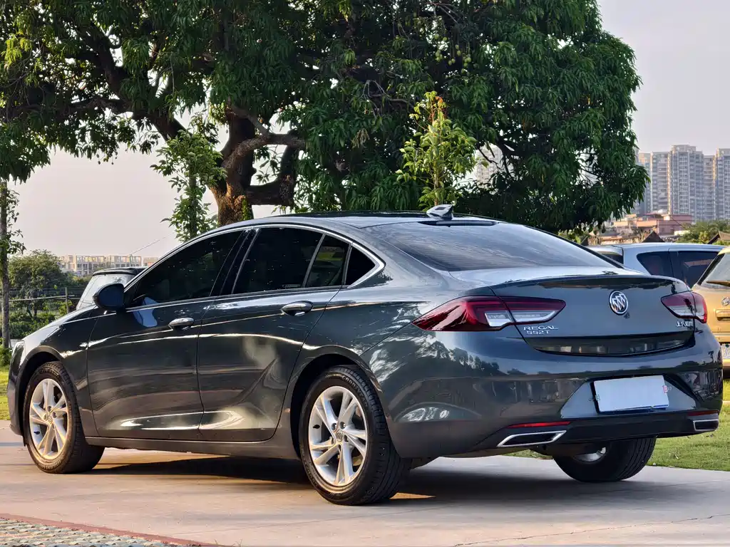 Buick Regal 2021 — фото 11