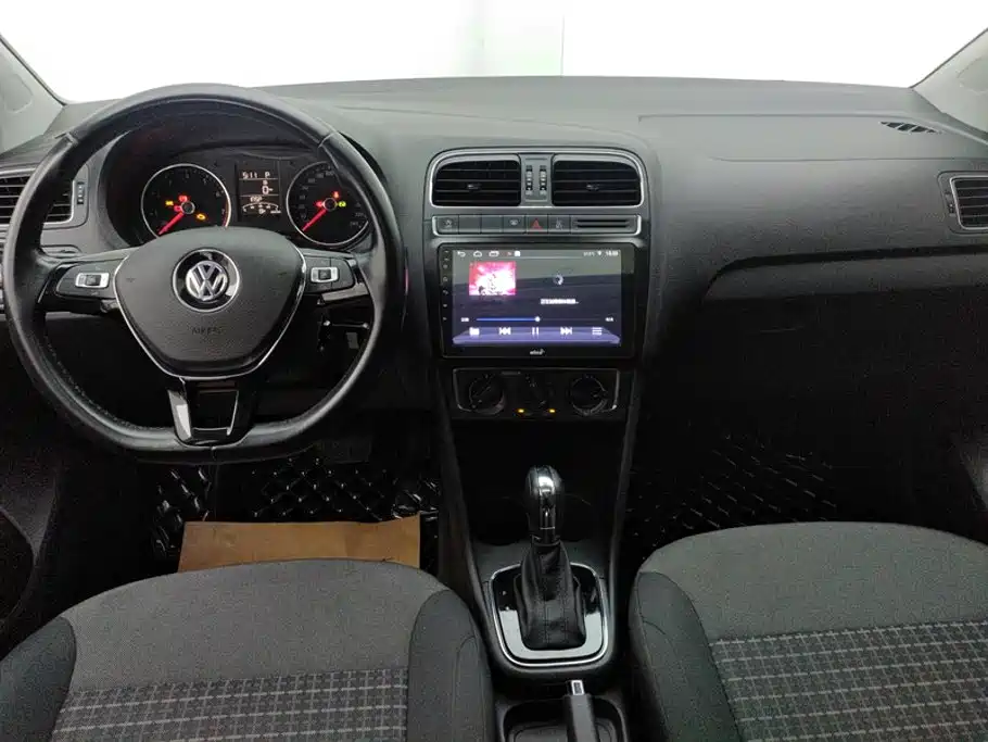 Volkswagen Polo 2019 — фото 12