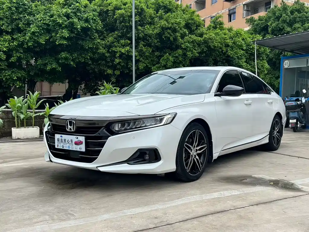 Honda Accord 2021 — фото 1