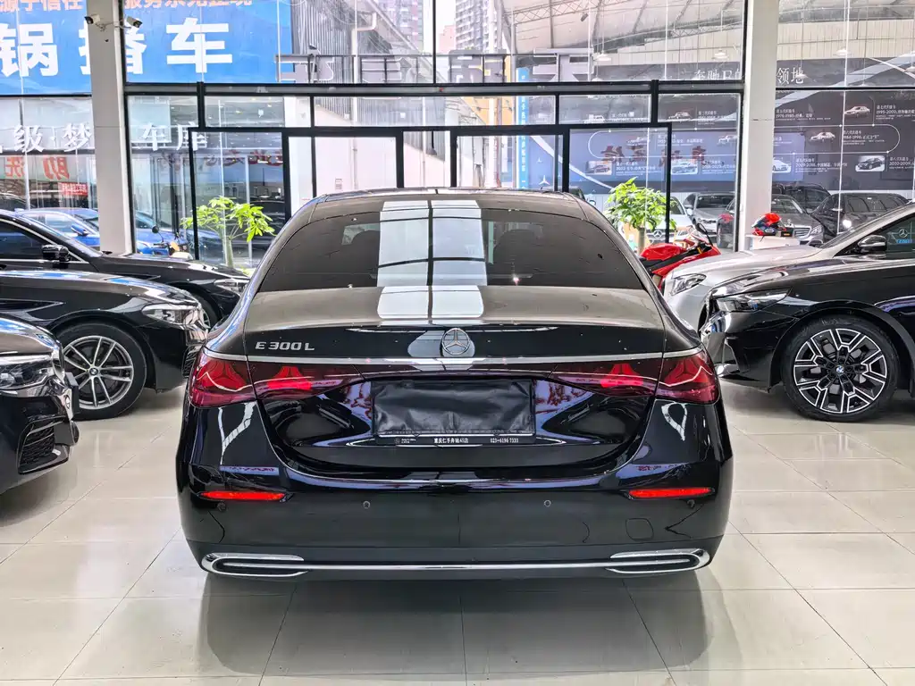 Mercedes-Benz E-Class 2025